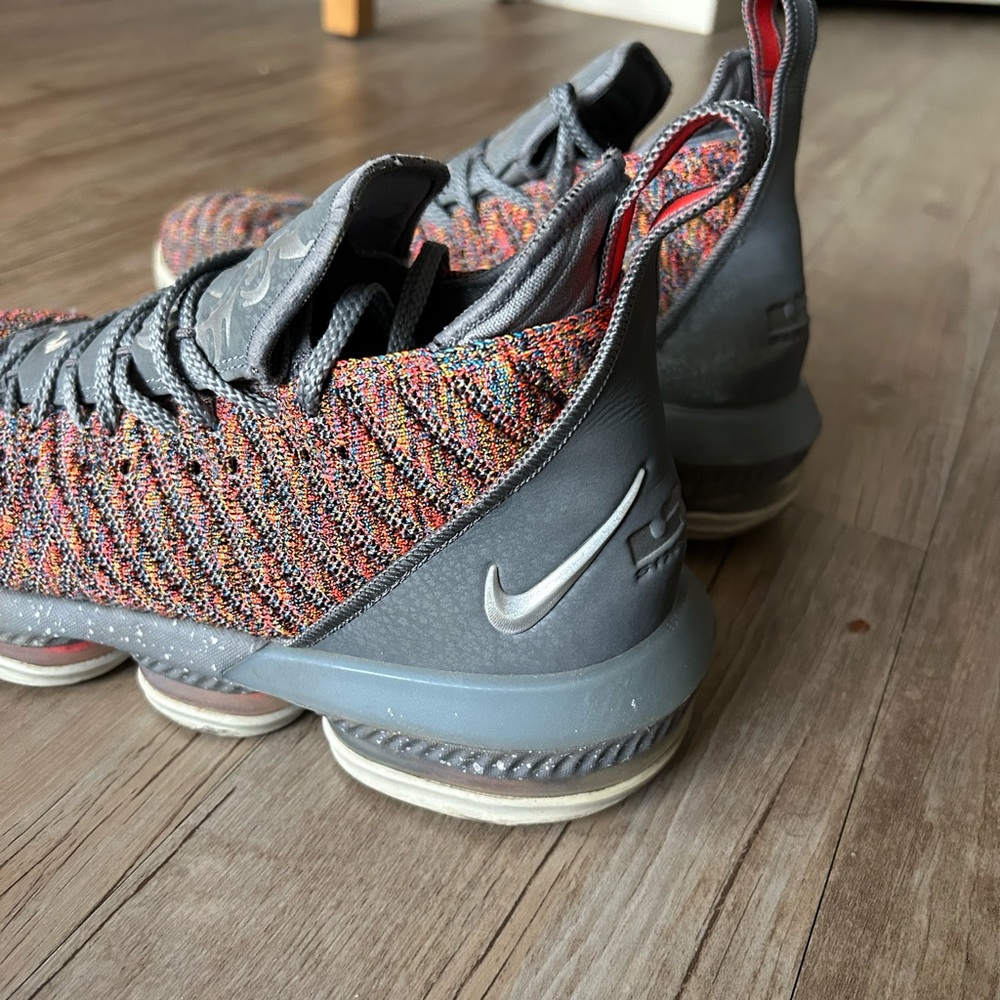 Nike LeBron 16 '20 20' Multicolor - Picture 3 of 4